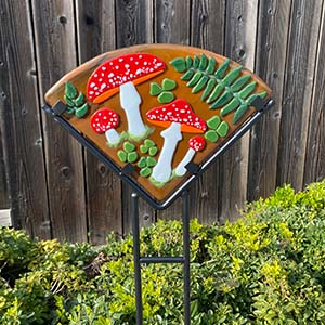 Garden Stake - Point Down 8 in. per arm