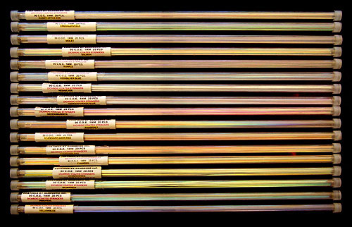 Dichroic on Black 1 mm Stringer System 96 18 in. long (tube of 20) link